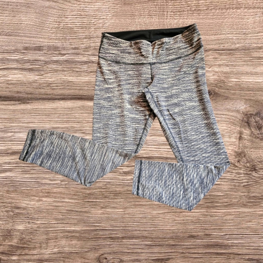 Lululemon Athletica Leggings with Stretchy Fit